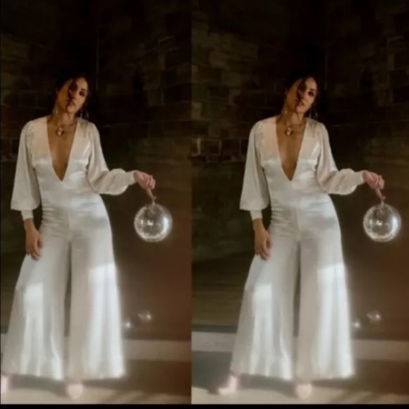 $395 sexy Free People Nadia champagne wide leg deep v neck satin Jumpsuit 12 - Picture 3 of 11